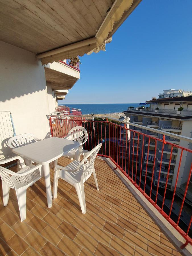 Residence Cristallo Lignano Sabbiadoro Exterior foto